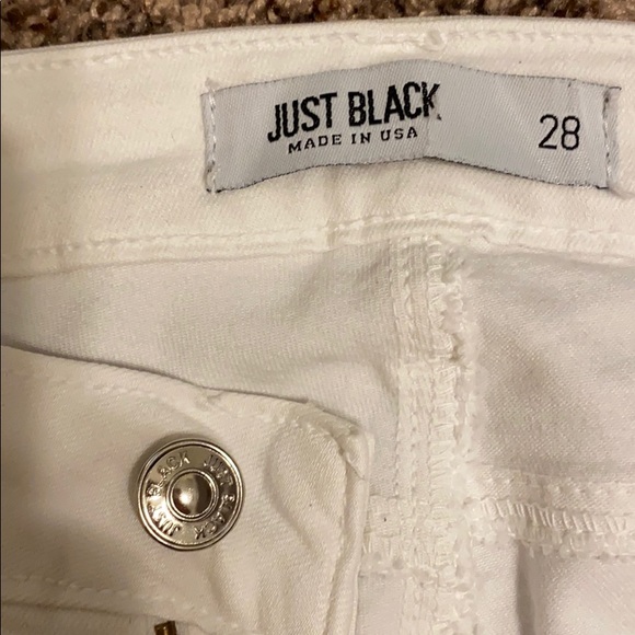 White Lightly Distressed Skinny Jeans - Picture 4 of 5